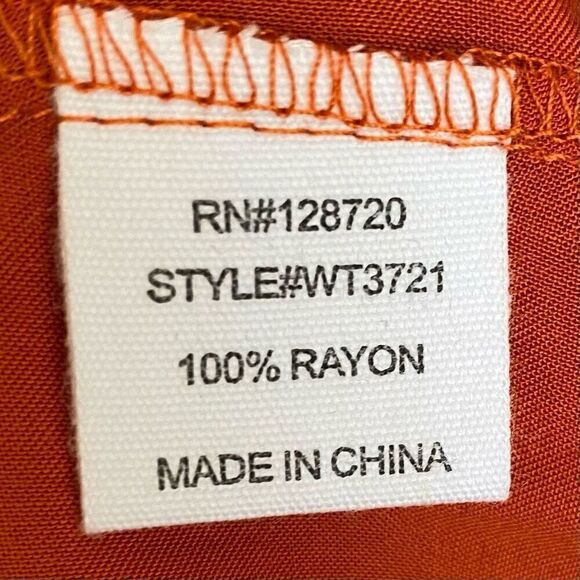 Lost April Rust Orange Lace Back Cutout High Low Button Up Top NWT Size Small - Picture 4 of 6